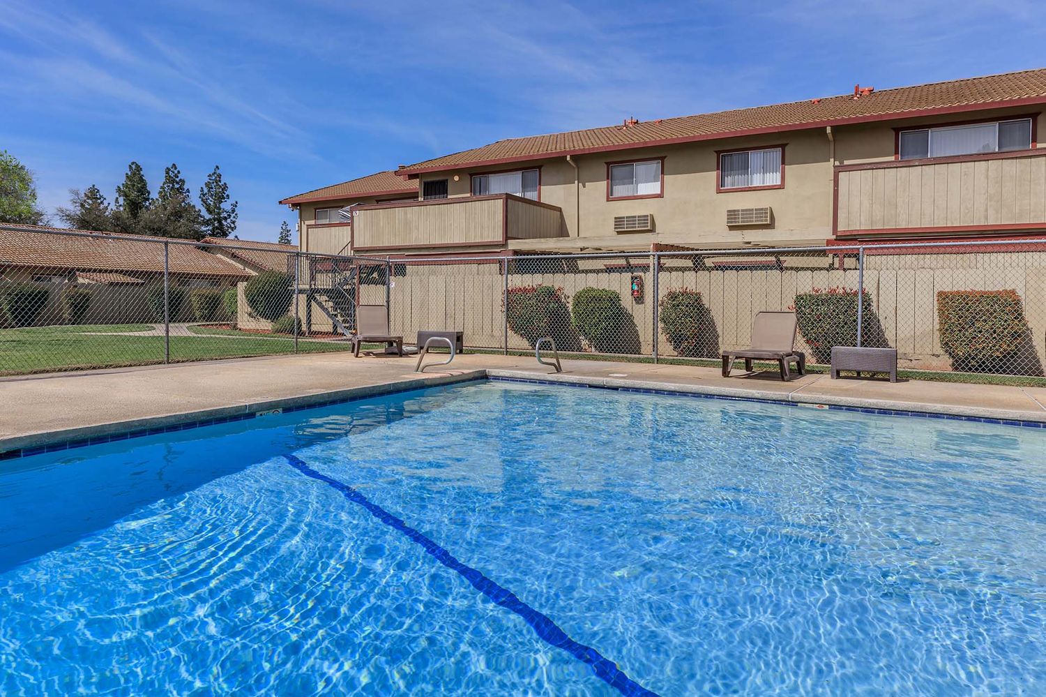 Meadowlark Apartments Apartments In Merced Ca