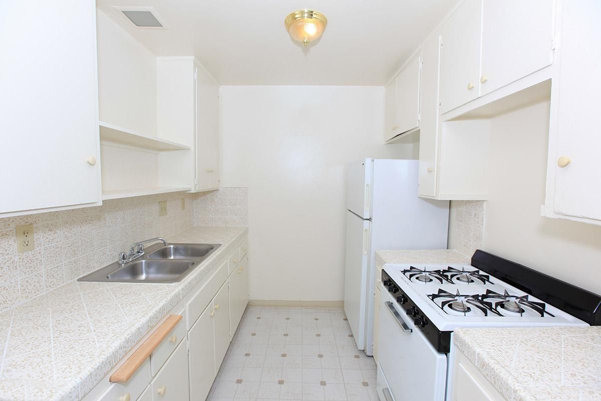 Camelot Apartments Photo Gallery