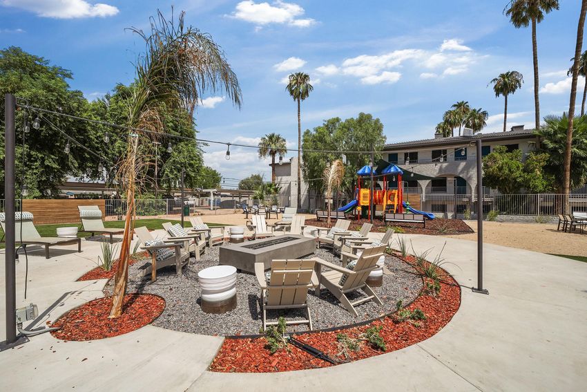Shared outdoor space at Sunrise on 35th.