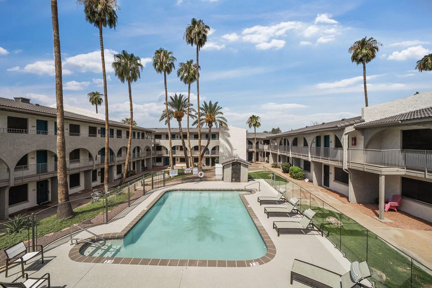 Pool and poolside area at Sunrise on 35th.