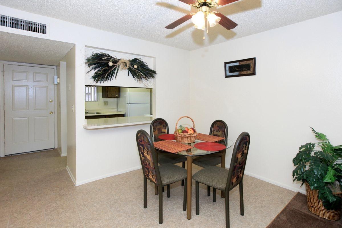 Aspen Court Photo Gallery