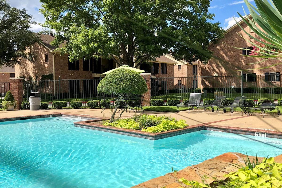 Hunter's Glen Photo Gallery