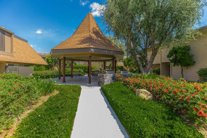 Vio Tustin gazebo surrounded by green bushes