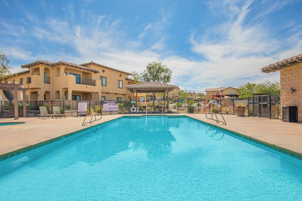 The Vineyards Apartments | Live in Palm Desert, California