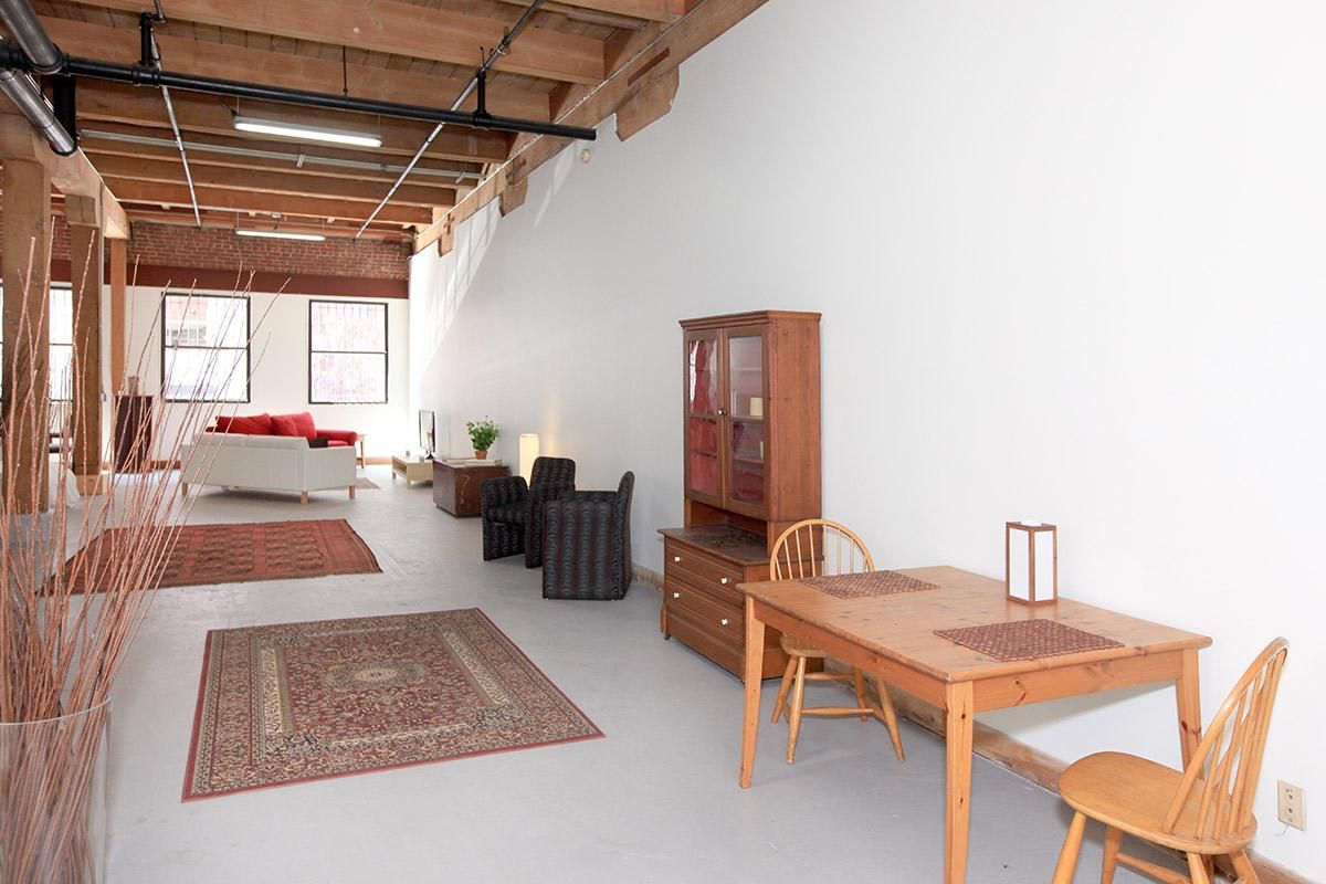 The Newberry Lofts / Artist Loft Apartments For Rent in Los Angeles, CA