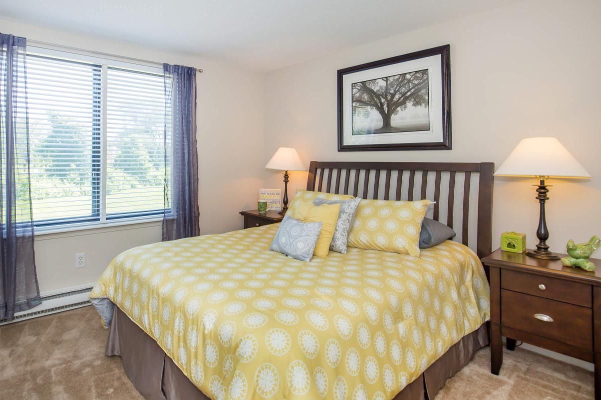 ELEGANT BEDROOM