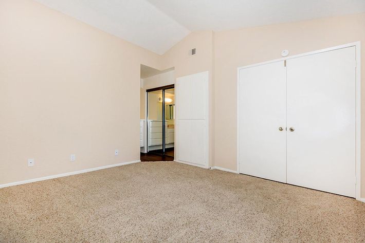 Bedroom with carpet