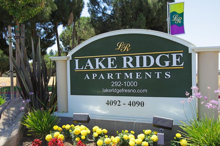 Welcome to Lake Ridge Apartments