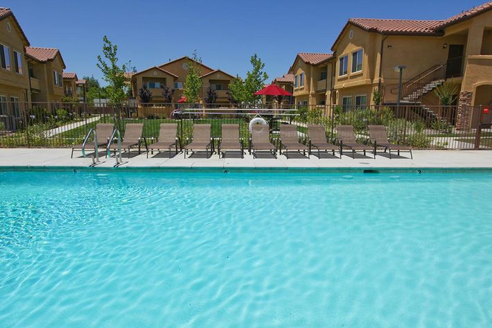 Relax by the pool in Villa Siena Apartments