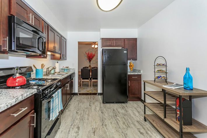 Expansive Kitchen