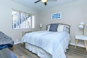 COZY BEDROOM AT WESTSIDE COMMONS