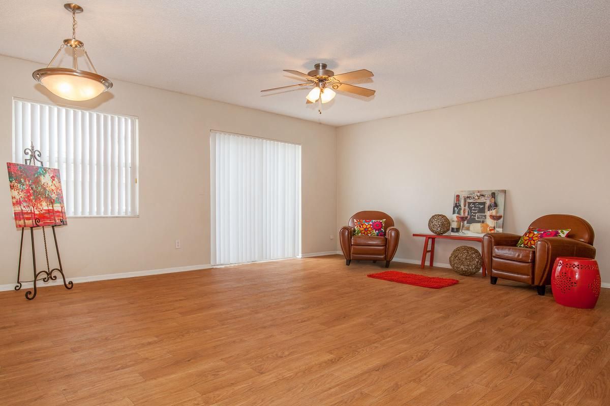 BRIGHT AND INVITING OPEN CONCEPT LIVING