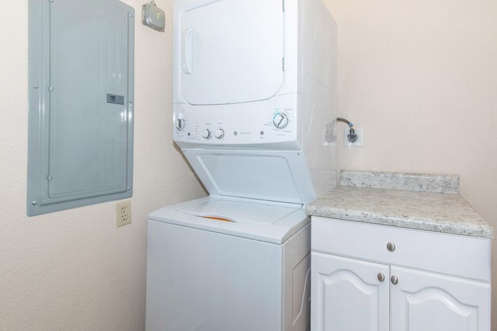 WASHER AND DRYER INCLUDED IN GOLDEN, CO