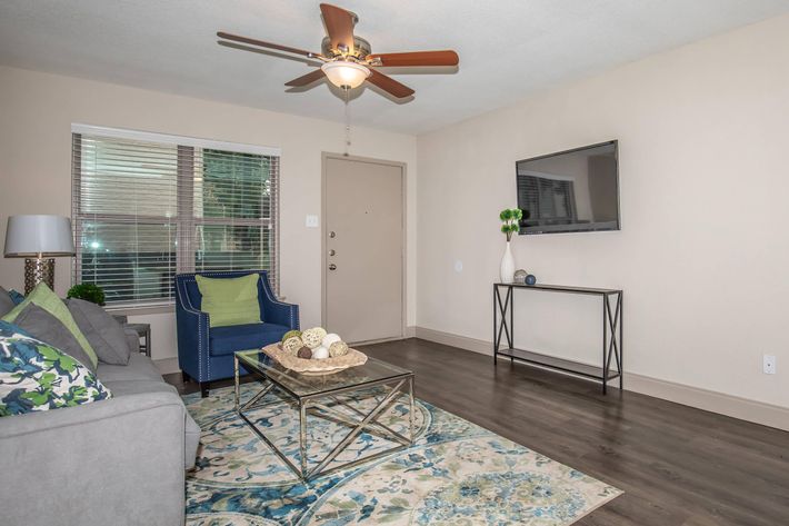 ONE, TWO AND THREE BEDROOM APARTMENTS FOR RENT IN HOUSTON, TEXAS