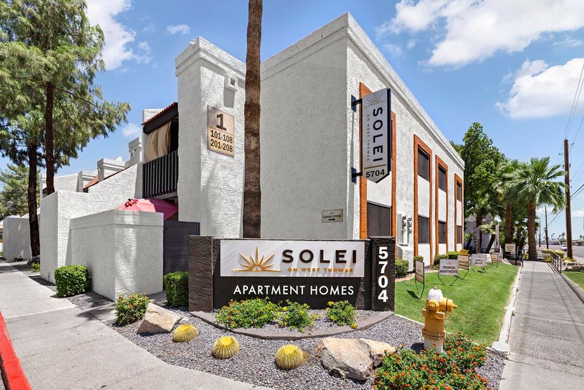 Building exterior at Solei on West Thomas.