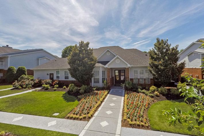 Waterford Place Photo Gallery