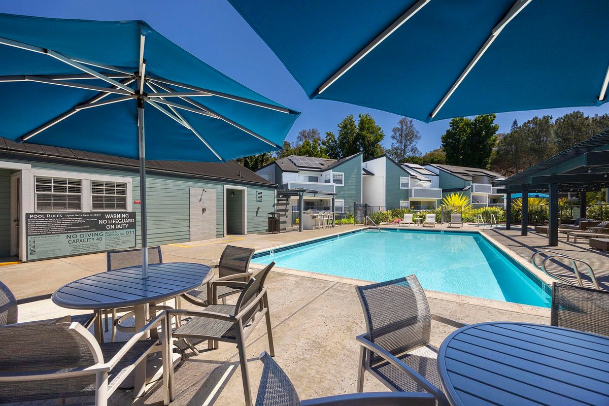 Scripps Landing Upper Pool 08.jpg