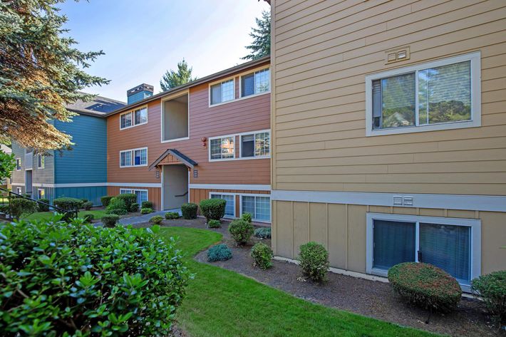 WELCOME HOME TO ENCORE APARTMENT HOMES IN FEDERAL WAY, WA