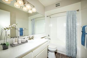 Modern bathrooms at Casa Hermosa in San Diego, California
