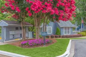 Beautiful Landscaping - Lakeside Place Apartments - Greenville - South Carolina