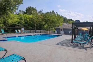Shimmering Swimming Pool w/ Furnished deck - Lakeside Place Apartments - Greenville - South Carolina