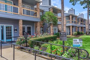 APARTMENTS FOR RENT IN SPRING,  TEXAS.
