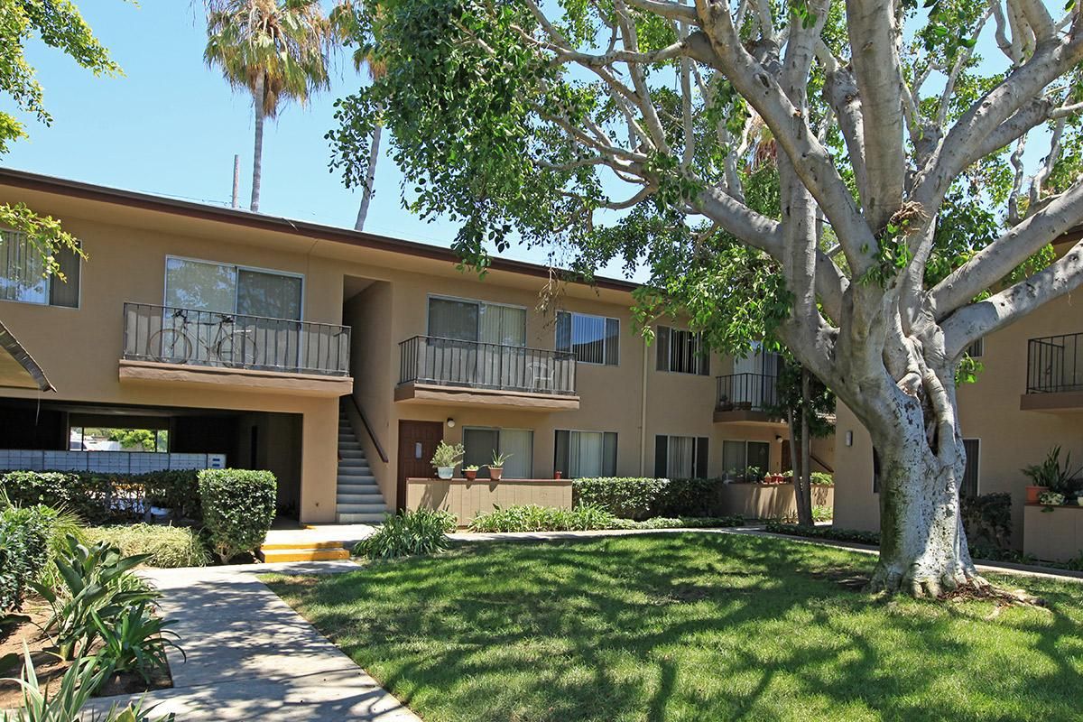 Camelot Apartments - Photo Gallery