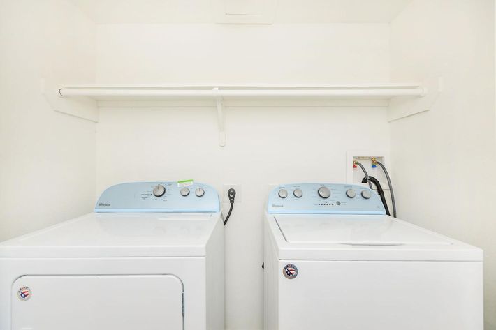 WASHER AND DRYER AVAILABLE IN SELECT HOMES