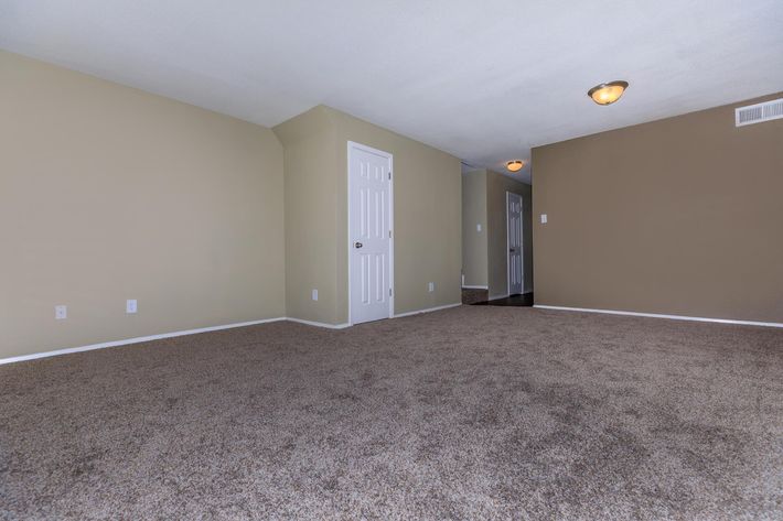 Salem Village Apartments Photo Gallery