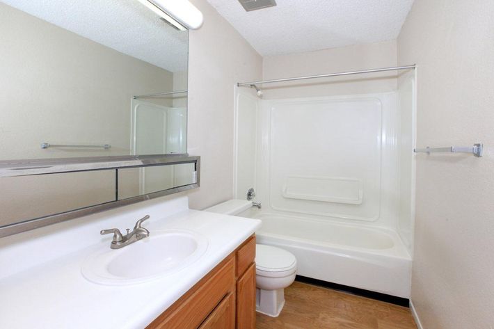 Prescott Pointe has sizeable bathrooms
