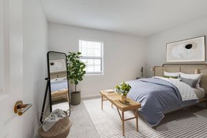 Large Bedroom - Sunnyside Garden Apartments - Blue Springs - Missouri