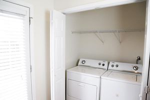 in-home washer and dryer at Chapmans retreat in Spring Hill, Tennessee