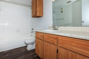 The Park at Summerhill Road has large bathrooms with ample counter space