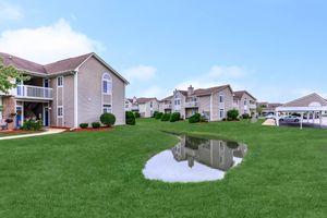BUFFALO CREEK APARTMENTS IN INDIANAPOLIS, IN HAS BEAUTIFUL LANDSCAPING