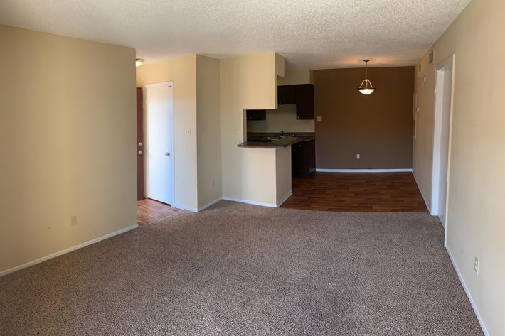 APARTMENTS FOR RENT IN NEDERLAND, TX