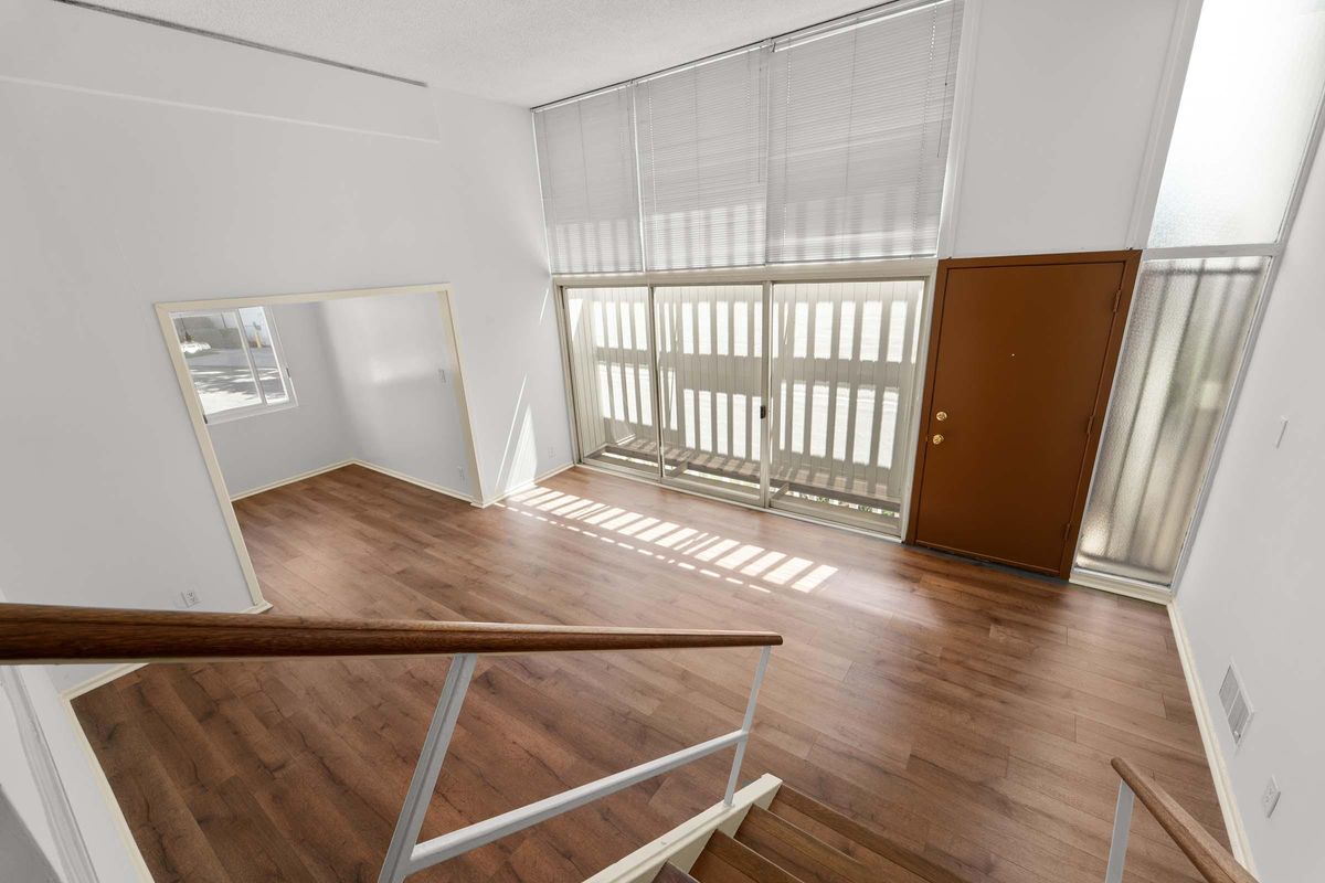 691 Levering Ave-13.jpg