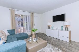 Open spacious 2 bedroom apartment living room