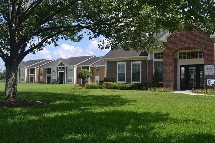 Madison Court Photo Gallery Madison Court Photo Gallery