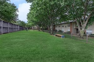 Oak Chase pet park with green grass