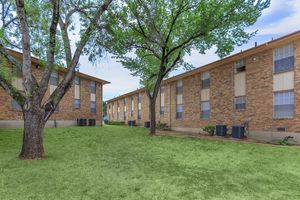 APARTMENTS FOR RENT IN HALTOM CITY, TX