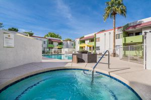 Soothing Spa - Spring Apartments - Phoenix - Arizona