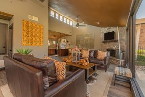 Ladera Ranch community room with brown leather chairs