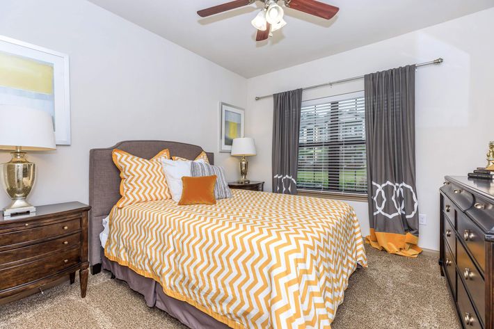 COZY BEDROOMS AT WILLOW CREEK APARTMENTS