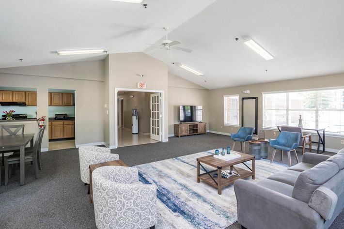 Resident lounge with kitchen and ample seating
