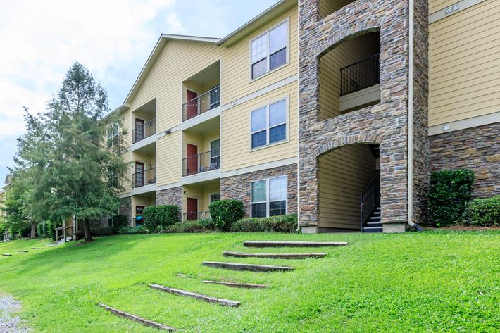 PERSONAL BALCONY AND PATIOS AT ABITA VIEW APARTMENT HOMES