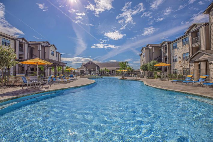 IMAGINE YOURSELF HERE AT WILLOWBEND APARTMENTS