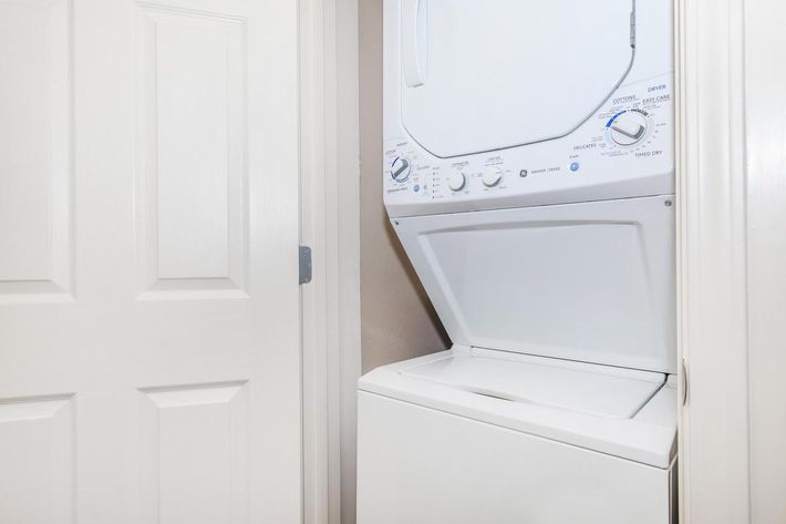 CONVENIENT IN-HOME LAUNDRY.