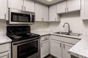 Diamond Interior Kitchen with New Cabinets and Stainless Steel Appliances