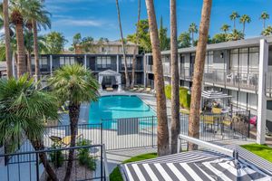 Shimmering Swimming Pool - The Marlowe Apartments - Phoenix - Arizona