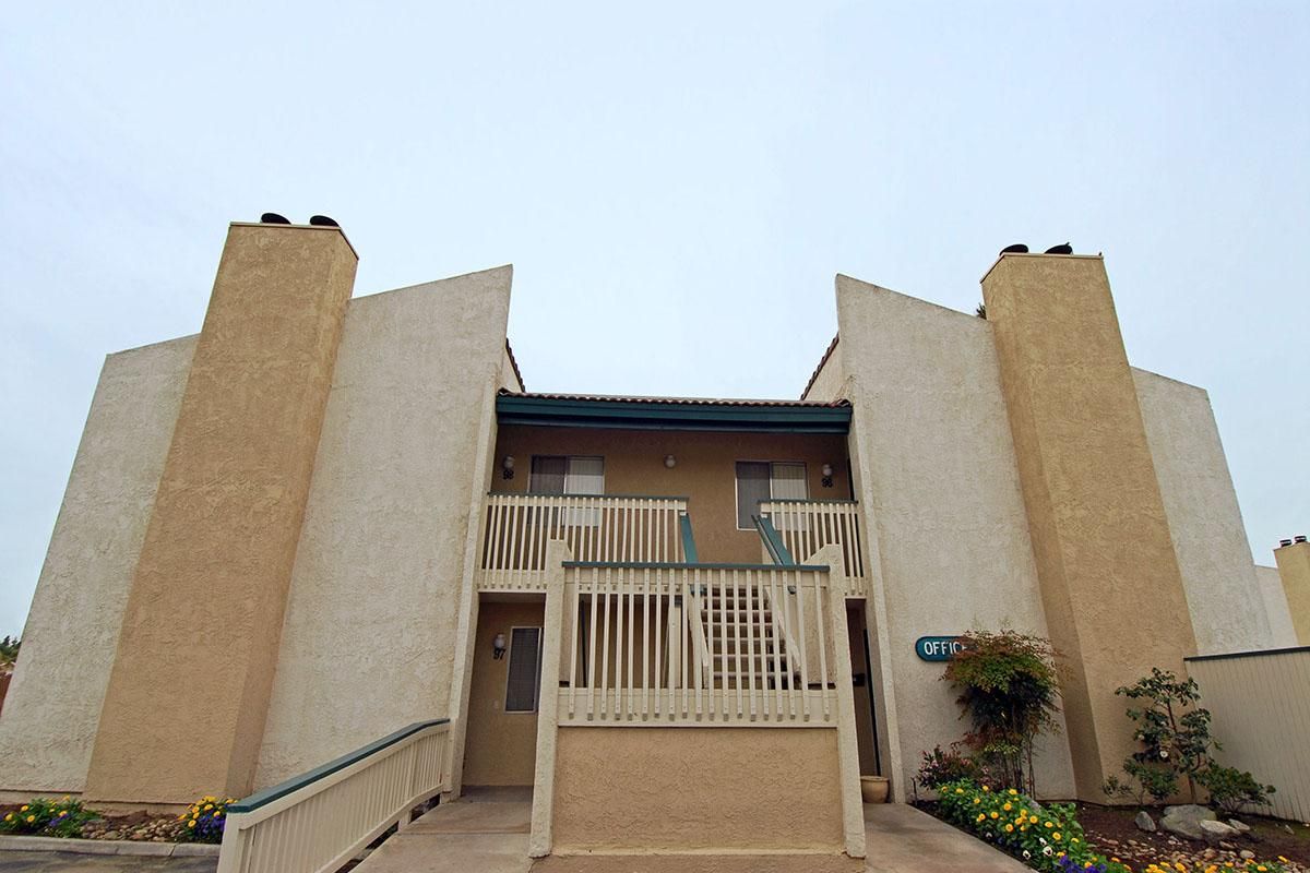 Cedar Oaks Apartments Photo Gallery